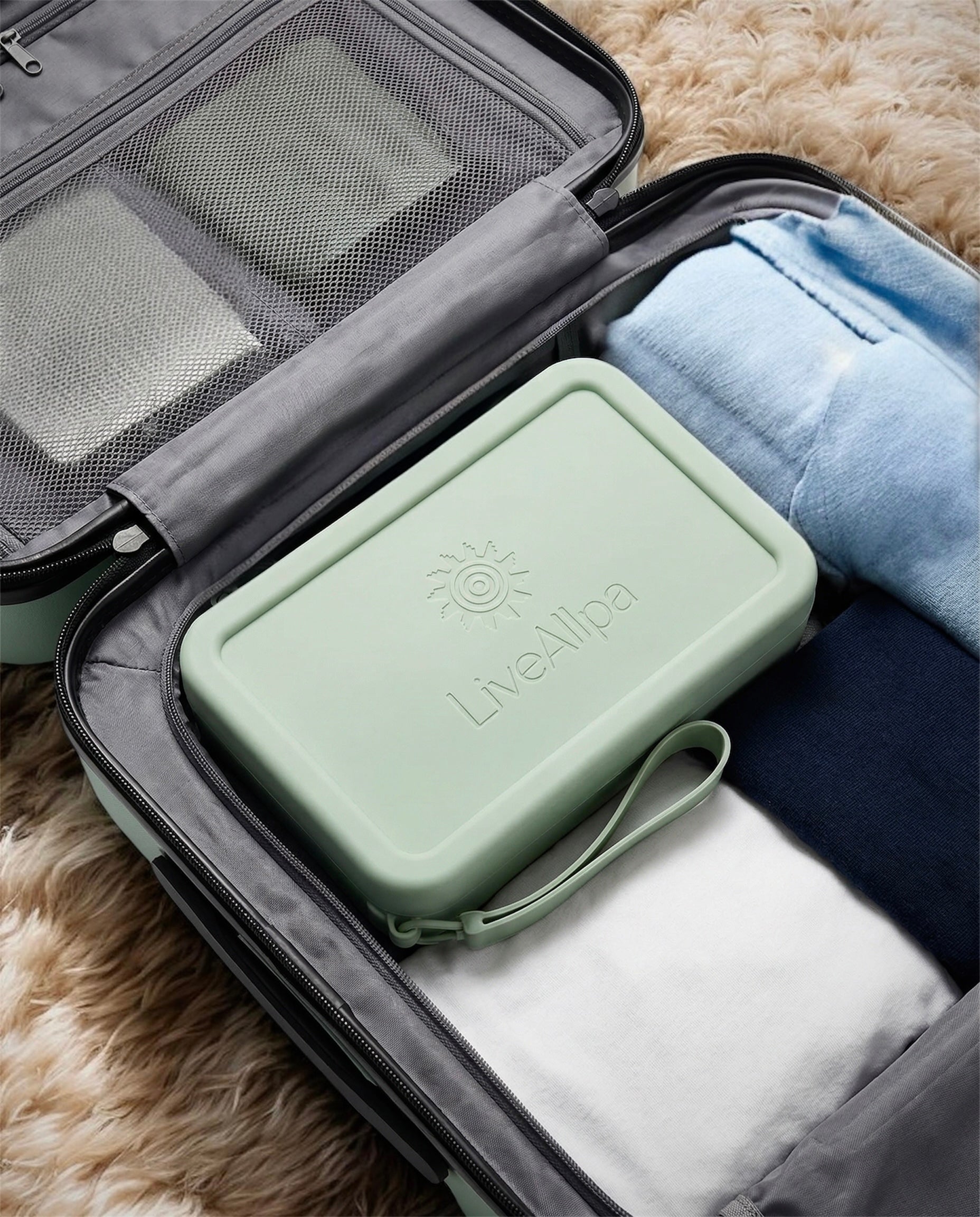 Travel pouch